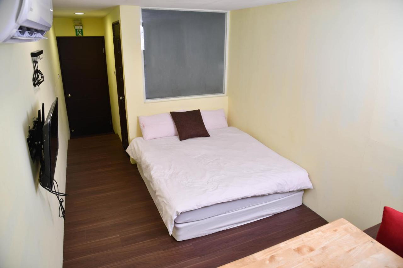 Way Young House Цзюфэнь Экстерьер фото