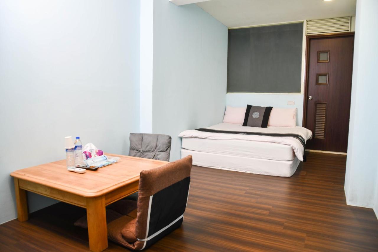 Way Young House Цзюфэнь Экстерьер фото