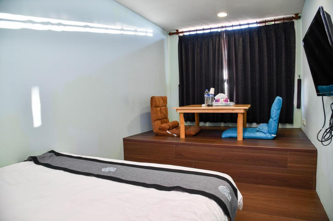 Way Young House Цзюфэнь Экстерьер фото